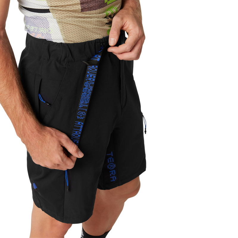 Terra Cargo Shorts Black